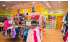 Изображение фотогаллереи №79 для раздела Разноцветные стеллажи со стеклянными полками для продажи детской одежды серии KIDS-ДО
