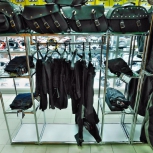 Фото №49 для проекта Торговые витрины, прилавки и системы с одеждой для магазина МОТОАКСЕССУАРОВ