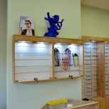 Фото №2 для проекта Торговые витрины и прилавки в магазин по продаже оптики