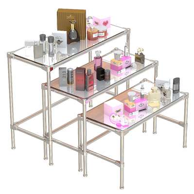 Пристенный комплект хромированных демо-столов с верхними зеркалами для продажи парфюмерии серии PERFUME ХДС-PER-D44-05