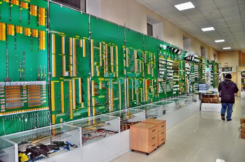 Магазин по продаже метиз, лампочек, хомутов и крепежа