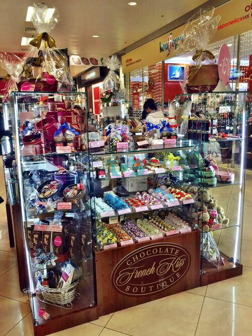 Павильон для продажи шоколада. г. Москва ТЦ Европейский.