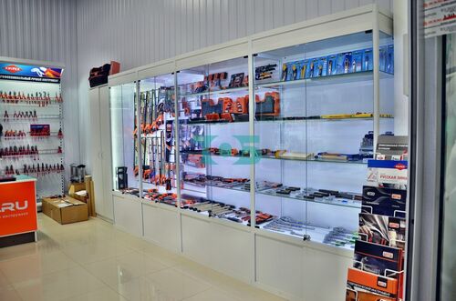 Магазин профессионального инструмента. ТЦ Синдика