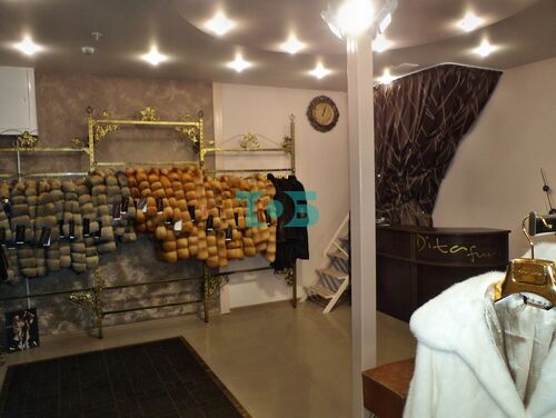 Магазин Дубленок. г.Москва. 33 км МКАД, Т.Ц. Лужайка