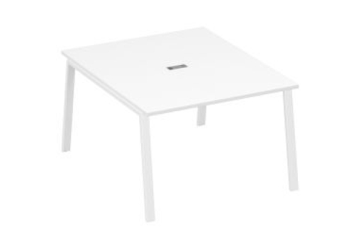 Стол для переговоров Мира Трио, цвет белый премиум + белый