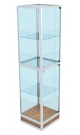 Металлическая стеклянная витрина на низком квадратном подиуме МСВ-04С